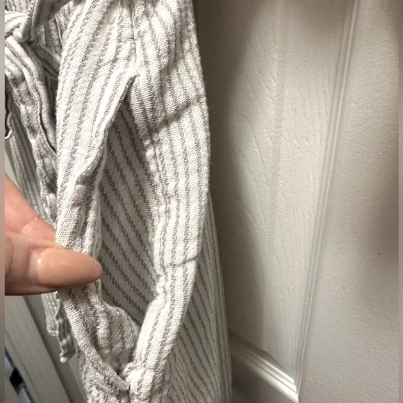 Hearth & Hand by Magnolia Linen Robe Size M/L - Picture 5 of 5